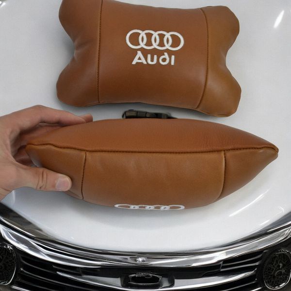Набір із двох подушок на підголівник Audi, з натуральної коричневої шкіри, Подарунок чоловікові водієві 00016731 фото