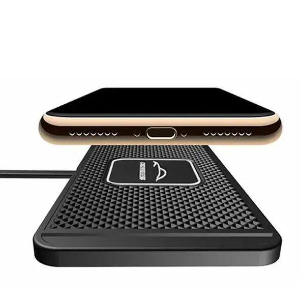 Силиконовый коврик в авто с быстрой беспроводной зарядкой Car Wireless Pad C1 15W 00016926 фото