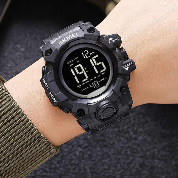 Часы наручные мужские SKMEI 2140BK 00022279 фото