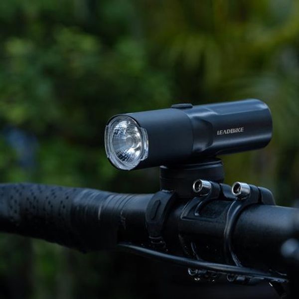Велофара потужна leadbike m02-osram 400lm, фара led для велосипеда, фара велосипедна передня 00016793 фото