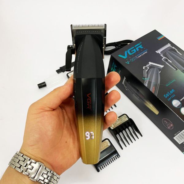 Машинка для стрижки волос аккумуляторная Professional Turbo с разными насадками VGR V-003. Цвет: желтый 00015476 фото