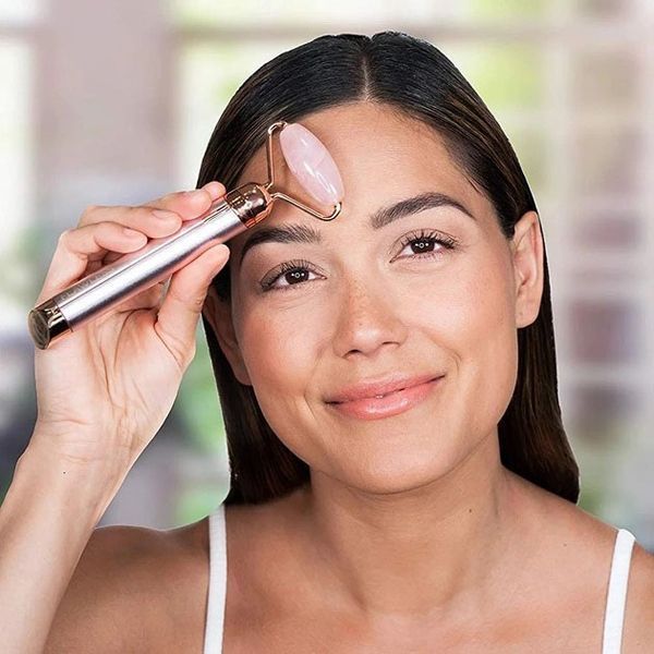 Массажер ролик электрический для лица Facial Roller Massager. Цвет: бежевый 00014448 фото