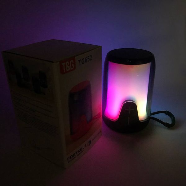 Портативна колонка TG652 5W з RGB підсвічуванням та ремінцем, колонка з акумулятором блютуз. Колір: зелений 00017207 фото