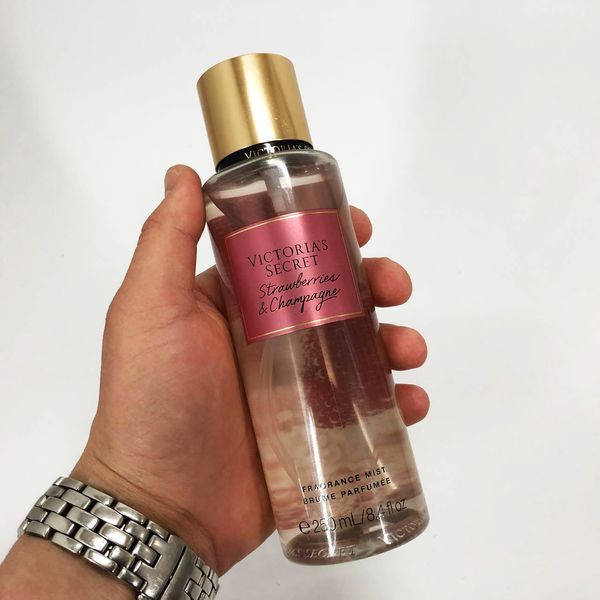 Парфумований спрей для тіла Victoria's Secret Strawberries Champagne 250 мл, original 00012506 фото