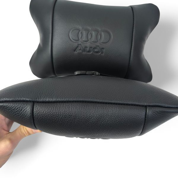Набір шкіряних подушок Audi + брелок у подарунок, подушки на підголовник у авто 00016878 фото