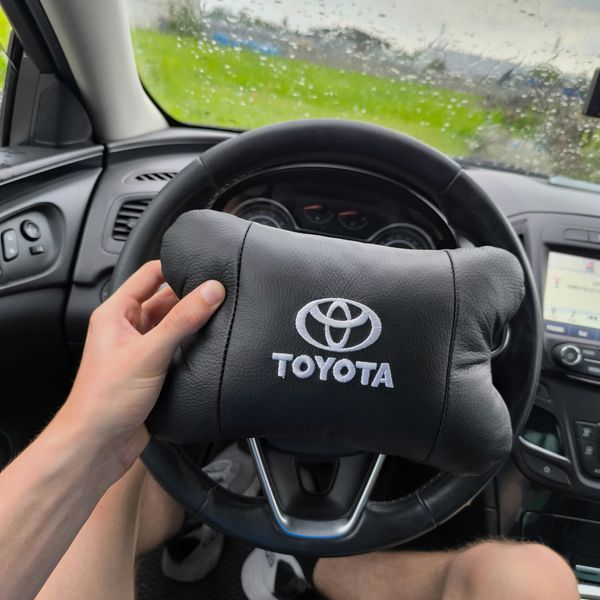 Подушки на подголовник Toyota 2шт, Набор подушек в авто Тойота, Автомобильная подушка Тойота 00017027 фото