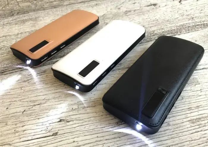 Портативное зарядное 20000 mahc экраном 3 USB + фонарик,павер банк, Power Bank 00017909 фото