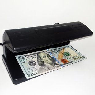Детектор валют ультрафиолетовый Counterfeit Money Detector UV Ultraviolet Light 318 00012725 фото