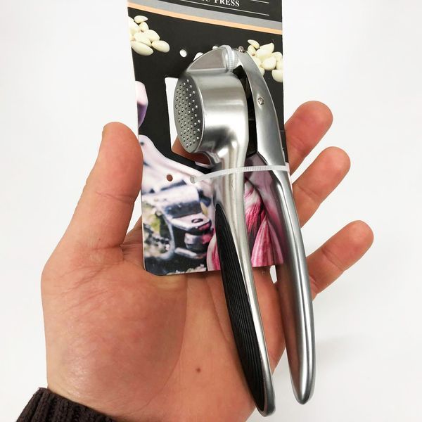 Пресс для чеснока чеснокодавка ручная металлическая 00019845 фото