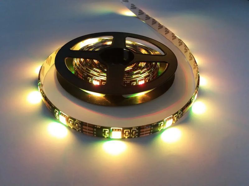 Стрічка світлодіодна RGB 5050 2м з пультом для підсвічування телевізора, монітора, меблів від USB 00024745 фото