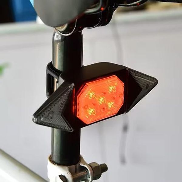 Світлодіодний велофонарь ly-6700 с указанием поворотов (red+yellow+blue), waterproof, мигающий велофонарь 00016744 фото