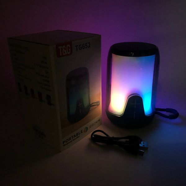 Аккумуляторная переносная колонка TG652 5W с RGB подсветкой и ремешком, блютуз колонка. Цвет: синий 00017775 фото