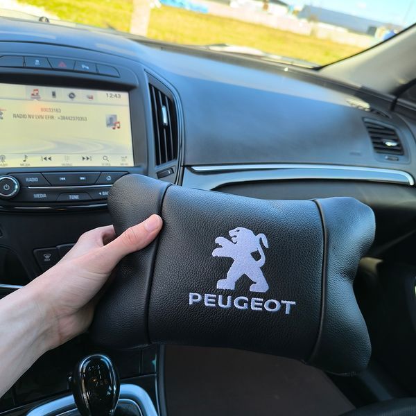 Набір подушок Peugeot із шкіри + брелок у подарунок, Автоподушки з вишивкою 00016879 фото
