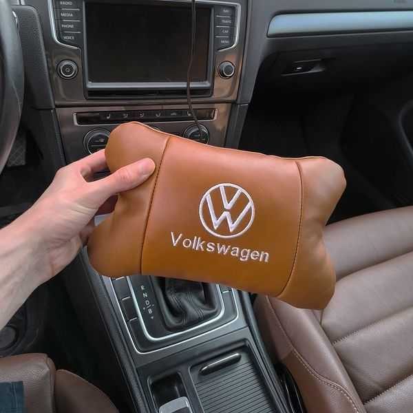 Набор подушек 2шт для автомобиля Volkswagen из натуральной коричневой кожи. Подушки на подголовник 00016772 фото