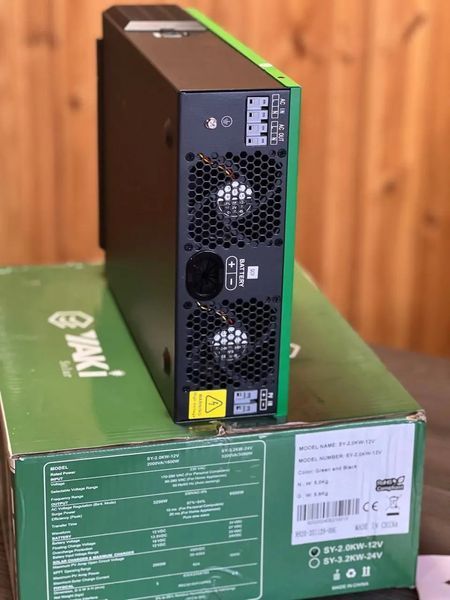Гібридний інвертор yaki SY-2.0KW-12V 00024655 фото