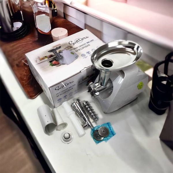 Мясорубка Suntera SMG-5425W, мясорубка-соковыжималка, электрическая мясорубка с насадками для дома 00018948 фото