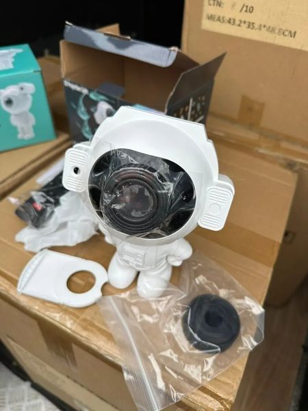 Лазерный ночник-проектор Астронавт звёздное небо с картриджем 00015850 фото
