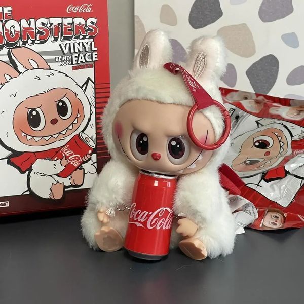 М'яка іграшка-брелок Labubu "Coca-Cola" - стильний аксесуар та милий подарунок 00016152 фото