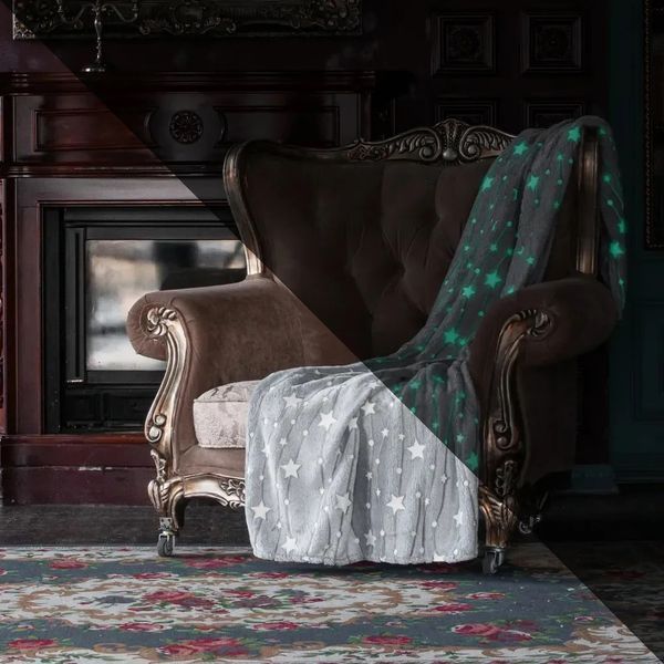 Светящийся в темноте плед плюшевое покрывало Blanket kids Magic Star 150х100 см флисовое одеяло. Цвет: серый 00012603 фото