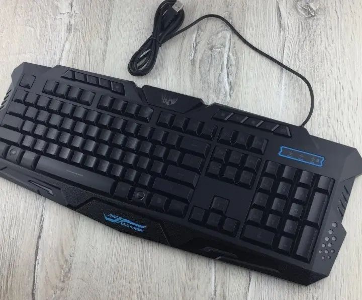 Ігрова клавіатура Tricolor M200 з підсвічуванням USB 00017810 фото