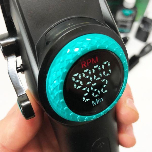Профессиональная машинка для стрижки волос VGR V-001 с дисплеем 9000 об/мин и 10 насадками (1,5-24 мм) 00014481 фото