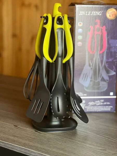 Набор кухонных принадлежностей ЗЕЛЕНЫЙ KITCHEN TOOLS, 7 предметов Кухонный набор с подставкой 00020428 фото