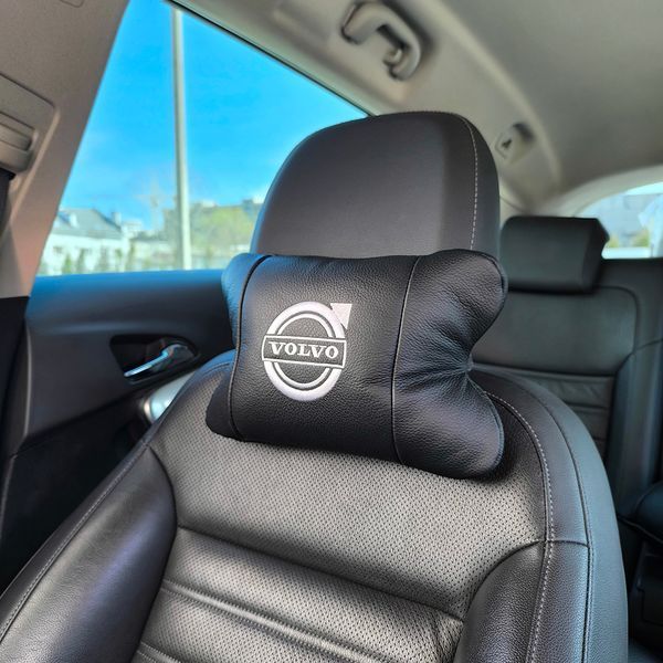 Набор кожаных подушек Volvo + брелок в подарок, Автоподушки Volvo с вышивкой 00017045 фото