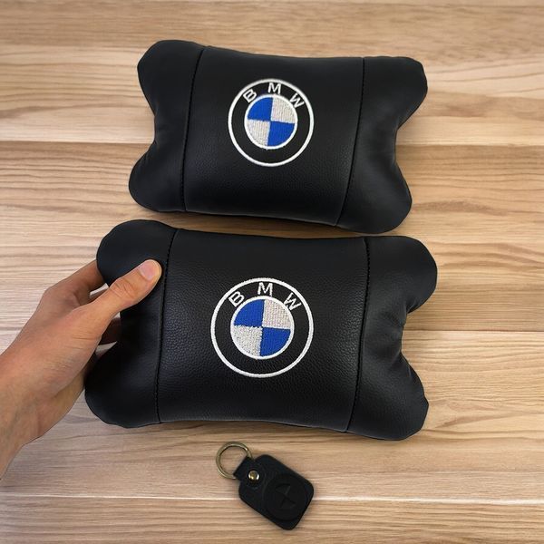 Авто подушки 2 шт &mdash; набор BMW из натуральной кожи, на подголовник в машину, Автомобильная подушка БМВ 00016728 фото