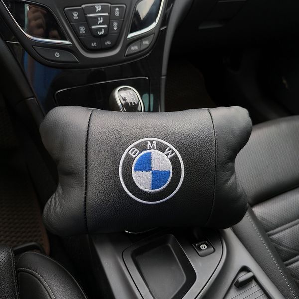 Авто подушки 2 шт &mdash; набор BMW из натуральной кожи, на подголовник в машину, Автомобильная подушка БМВ 00016728 фото