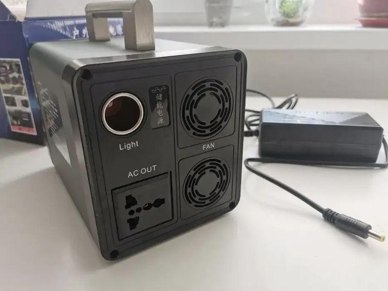 Инвертор аккумуляторный 12,8V/50Ah/600W Портативная электростанция 600Вт, 144000мАч 00017992 фото