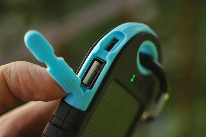 Павер банк Solar Power Bank 30000 mAh. Солнечная батарея Solar Power Bank 30000 mAh 00017941 фото