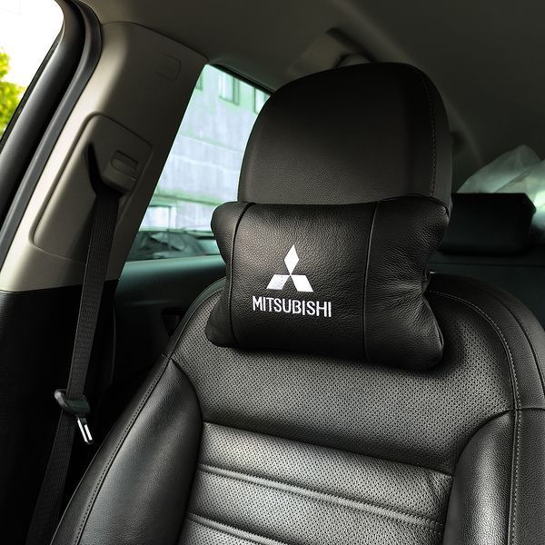 Подушки Mitsubishi з натуральної шкіри, Автоподушки на підголовник + шкіряний брелок з логотипом 00016883 фото