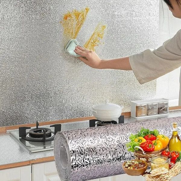 Универсальная самоклеящаяся нано-пленка для кухни (Алюминиевая фольга) 5м 00013061 фото